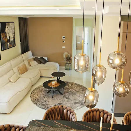 Solea Luxury דירה