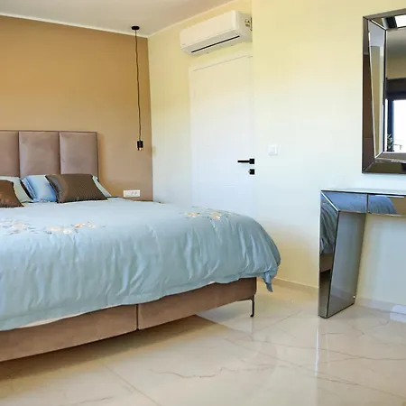 Solea Luxury דירה זאדאר